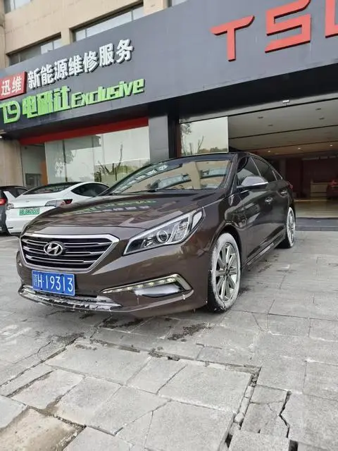 Hyundai 索纳塔九 2015