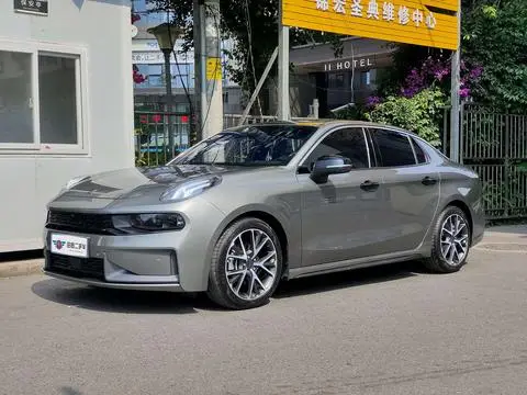 Lynk & Co 03 2022