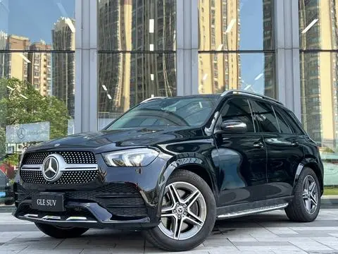 Mercedes-Benz GLE 2020 — фото 1
