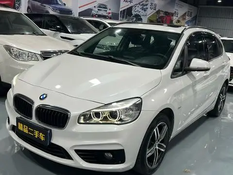 BMW 2 Series 旅行车 2016