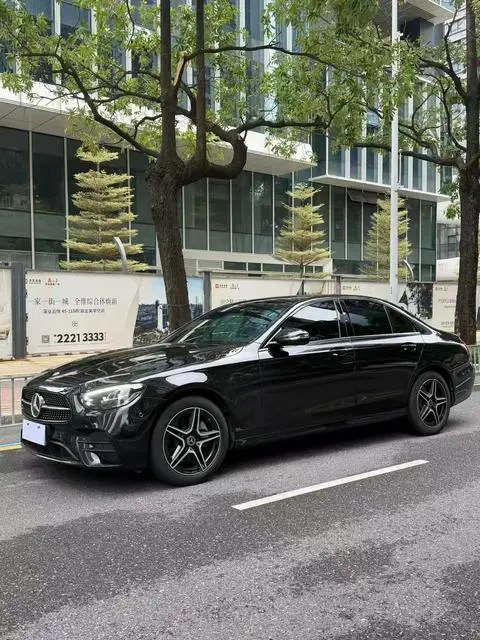 Mercedes-Benz E-Class 2023