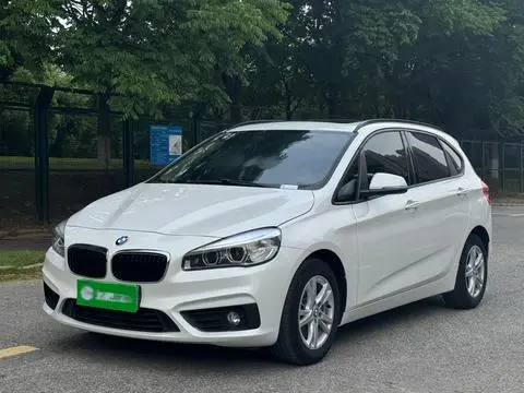 BMW 2 Series 旅行车 2016