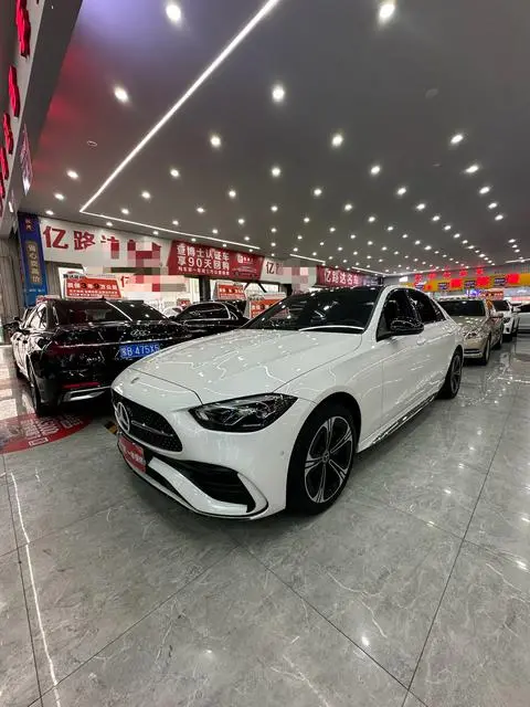 Mercedes-Benz C-Class 2022