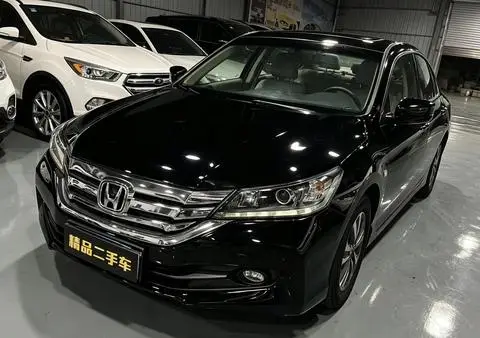 Honda Accord 2015 — фото 1