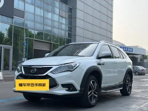 BYD Tang DM 2015