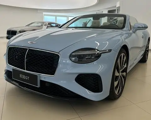 Bentley 欧陆PHEV 2026