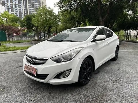 Hyundai Elantra Langdong 2015