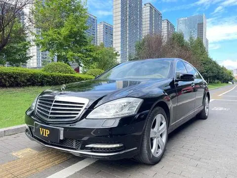Mercedes-Benz S-Class 2010