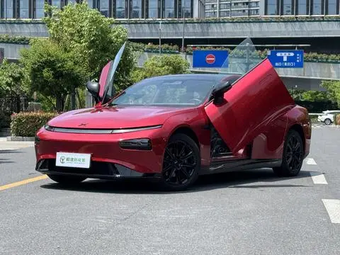 XPeng 小鹏P7 2021
