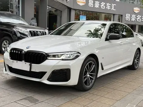 BMW 5 Series 2022 — фото 1