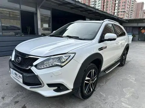 BYD Tang DM 2015