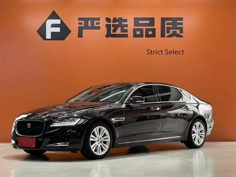 Jaguar XFL 2018