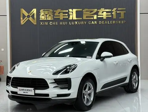 Porsche Macan 2021