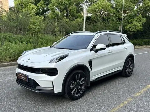 Lynk & Co 01 2023