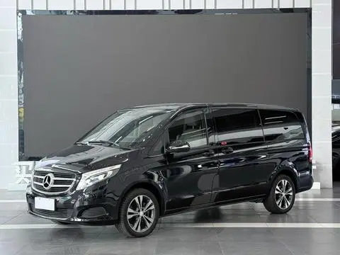 Mercedes-Benz V-Class 2016 — фото 1