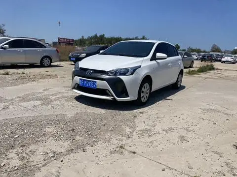 Toyota YARIS L 2020