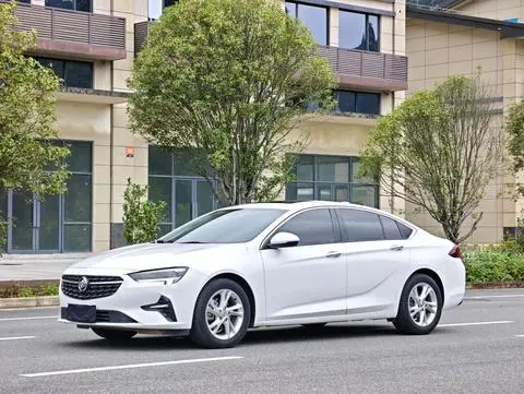 Buick Regal 2022 — фото 1