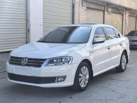 Volkswagen Lavida 2015