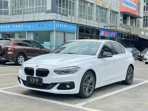 BMW 1 Series 2018 — фото 1