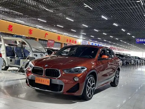BMW X2 2018 — фото 1