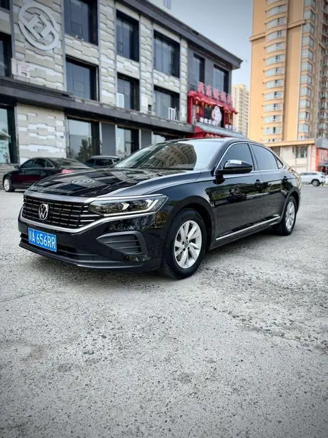 Volkswagen Passat 2022