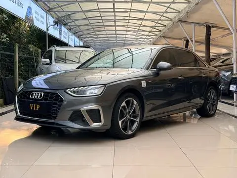 Audi A4L 2020 — фото 1