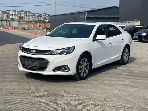 Chevrolet Malibu 2018 — фото 1