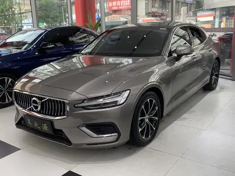 Volvo S60 2022