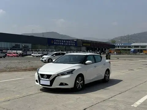 Nissan 蓝鸟 2020