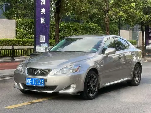 Lexus IS 2008