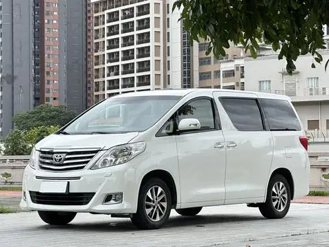 Toyota 埃尔法 2012