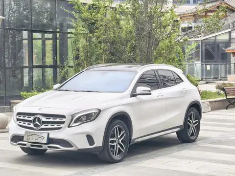 Mercedes-Benz GLA 2017 — фото 1