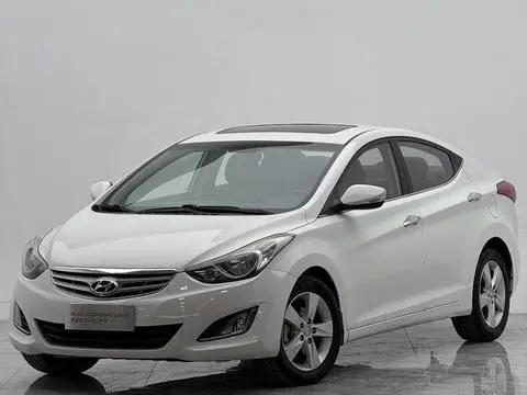 Hyundai Elantra Langdong 2013