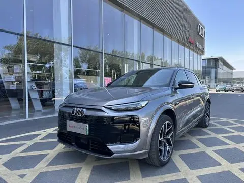 Audi Q6L e-tron 2026