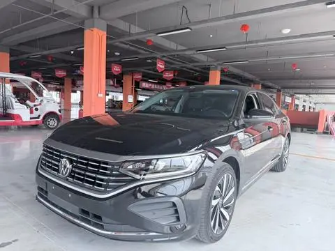 Volkswagen Passat 2025