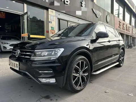 Volkswagen Tiguan L 2019 — фото 1