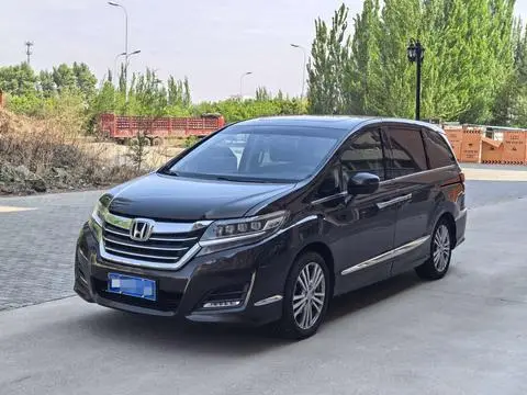Honda 艾力绅 2016