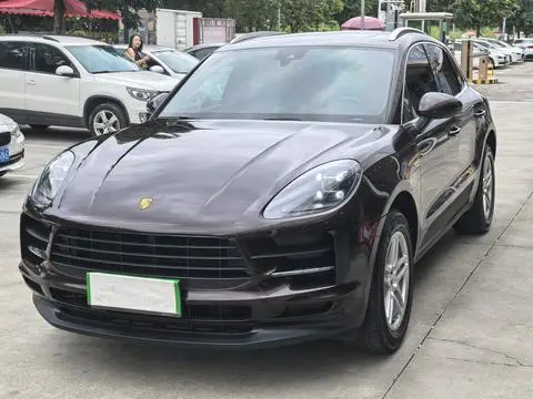 Porsche Macan 2021