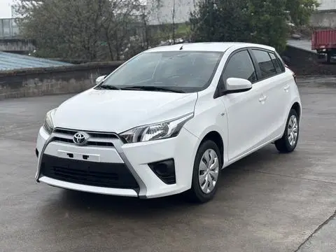Toyota YARIS L 2015