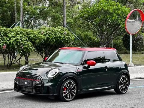 MINI JCW 2022