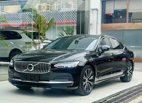 Volvo S90 2023