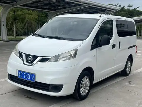 Nissan NV200 2016