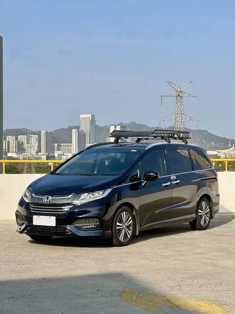 Honda 奥德赛 2018 — фото 1