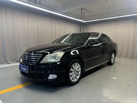 Toyota Crown 2010