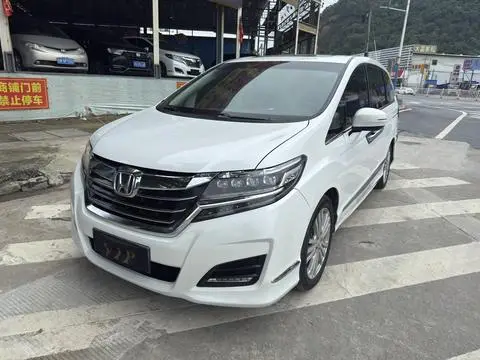Honda 艾力绅 2016