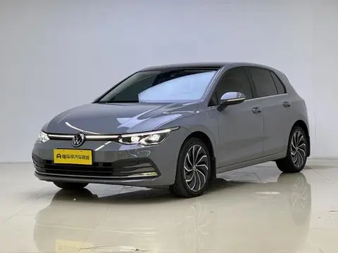 Volkswagen Golf 2021
