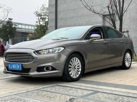 Ford 蒙迪欧 2013