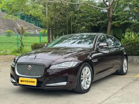 Jaguar XFL 2018