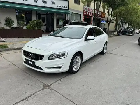 Volvo S60 2019