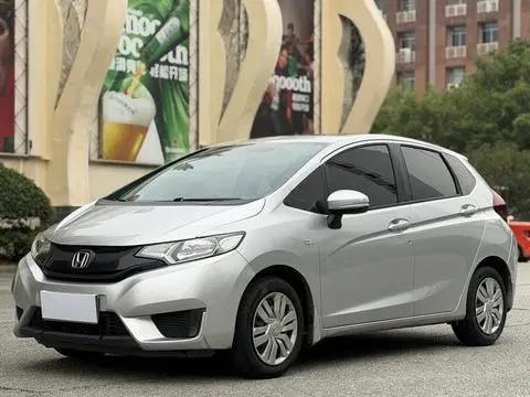 Honda Fit 2016 — фото 1